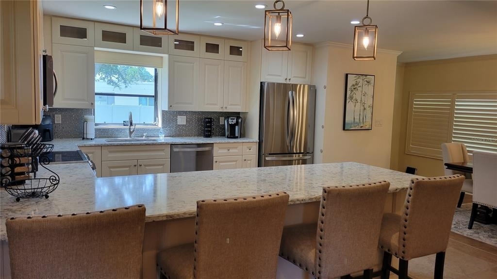 3932 Sunshine Avenue - Photo 3