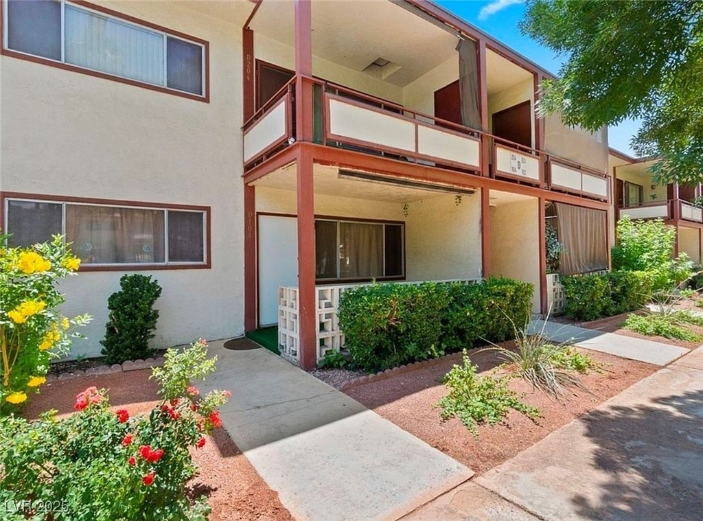 350 E Desert Inn Road - Photo 1