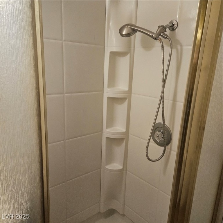 350 E Desert Inn Road - Photo 11