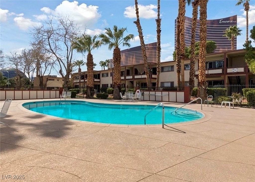350 E Desert Inn Road - Photo 27
