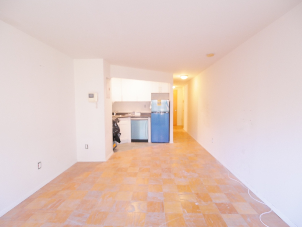 320 East 9th Street - Photo 1