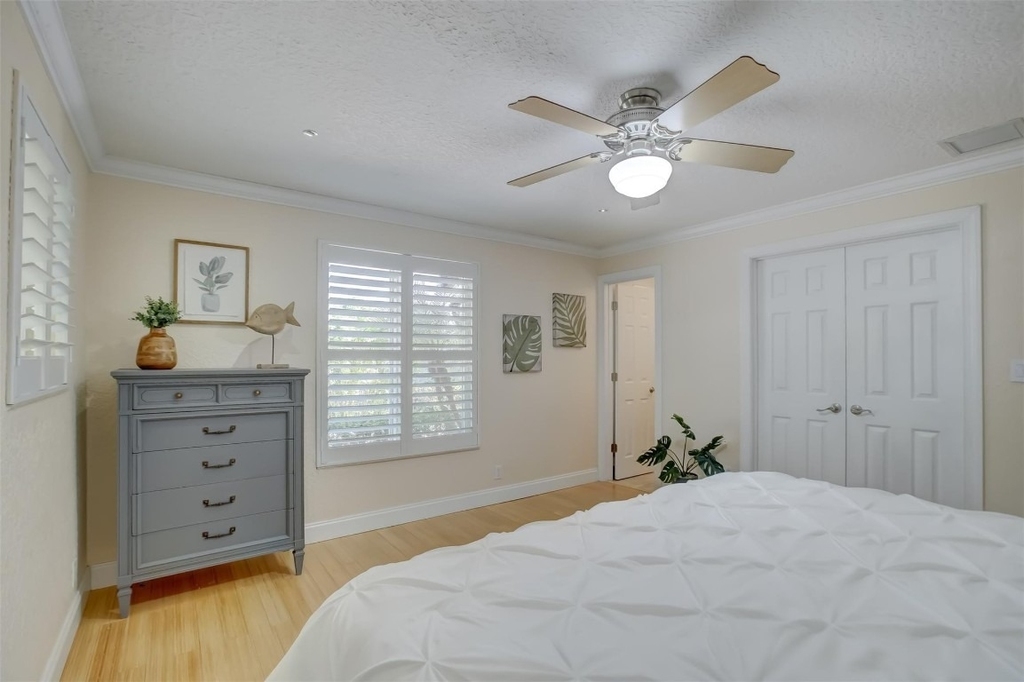 2600 N Riverside Drive - Photo 17