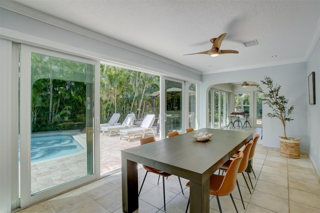 2600 N Riverside Drive - Photo 6