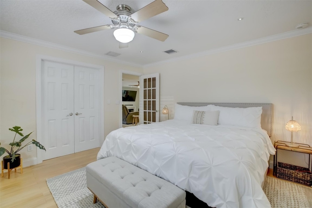 2600 N Riverside Drive - Photo 18