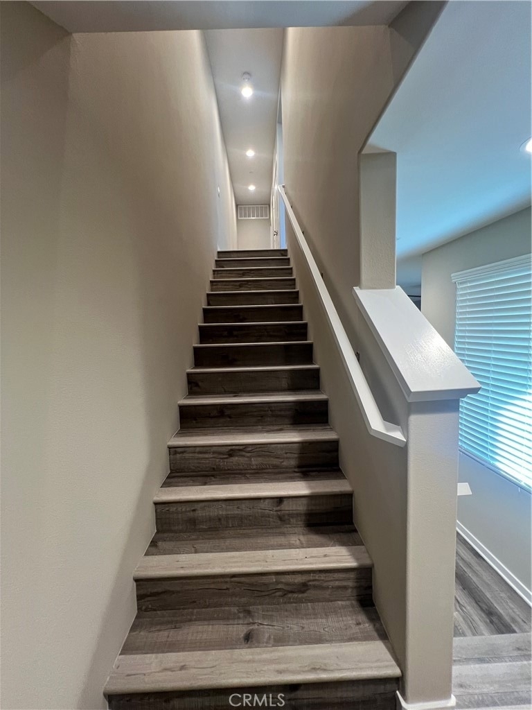 177 Magnet - Photo 22