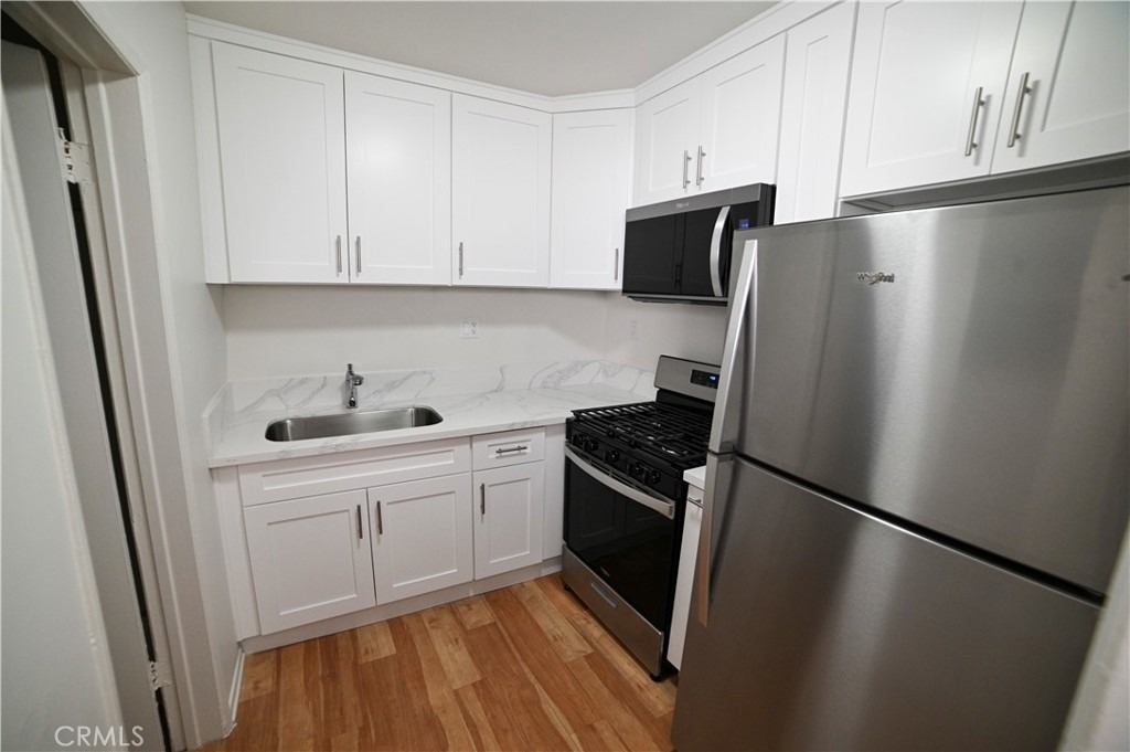 7745 Laurel Canyon Boulevard - Photo 13