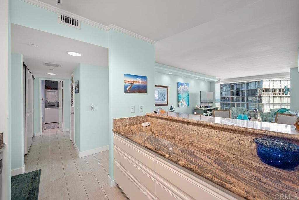 1810 Avenida Del Mundo - Photo 24