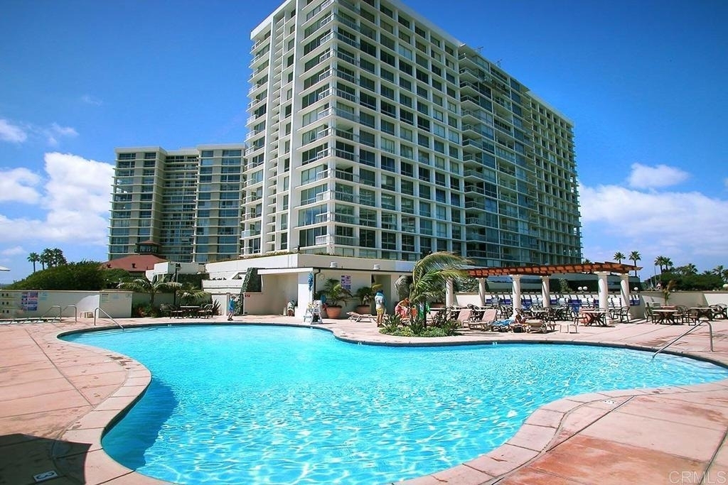 1810 Avenida Del Mundo - Photo 37