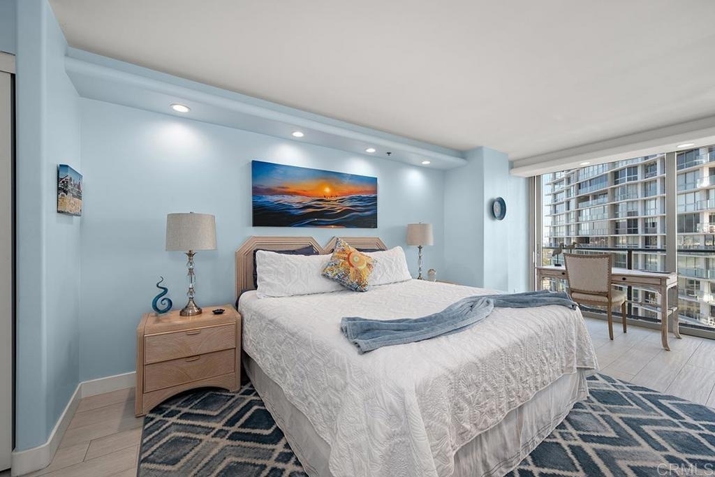 1810 Avenida Del Mundo - Photo 27