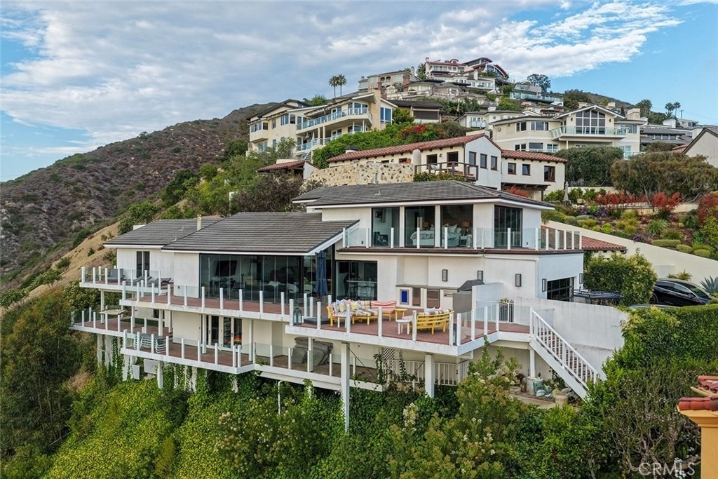 343 Emerald Bay - Photo 1