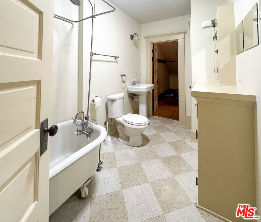 1123 Marion Avenue - Photo 21