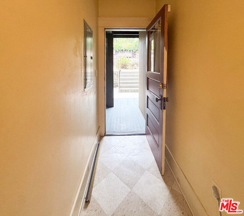 1123 Marion Avenue - Photo 25