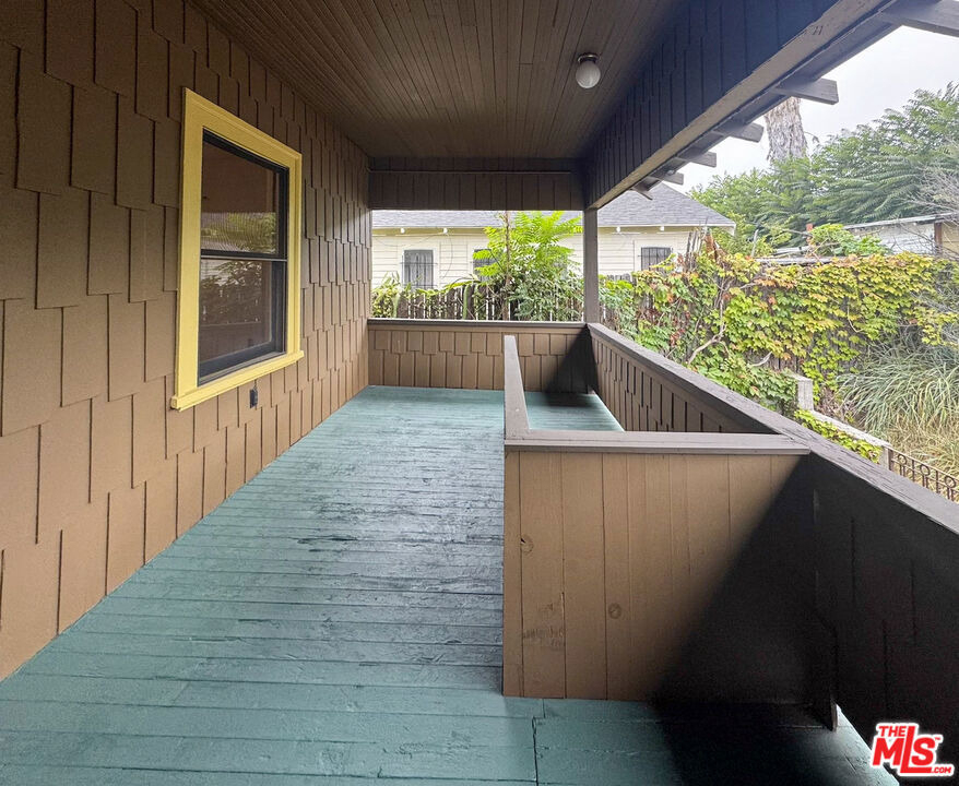 1123 Marion Avenue - Photo 19