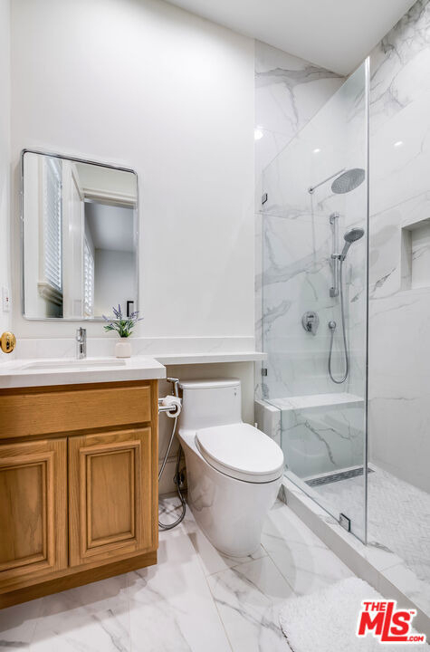 915 N Rexford Drive - Photo 43