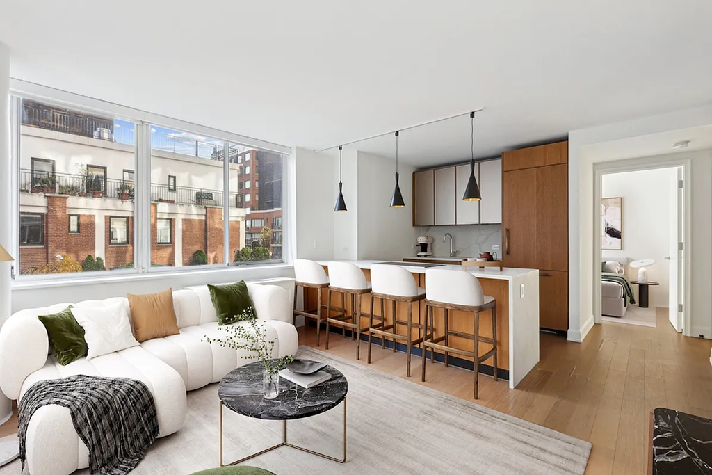 East 54th Street - Photo 0