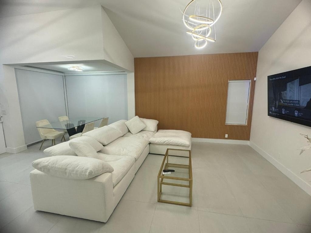 18 Selby Lane - Photo 1