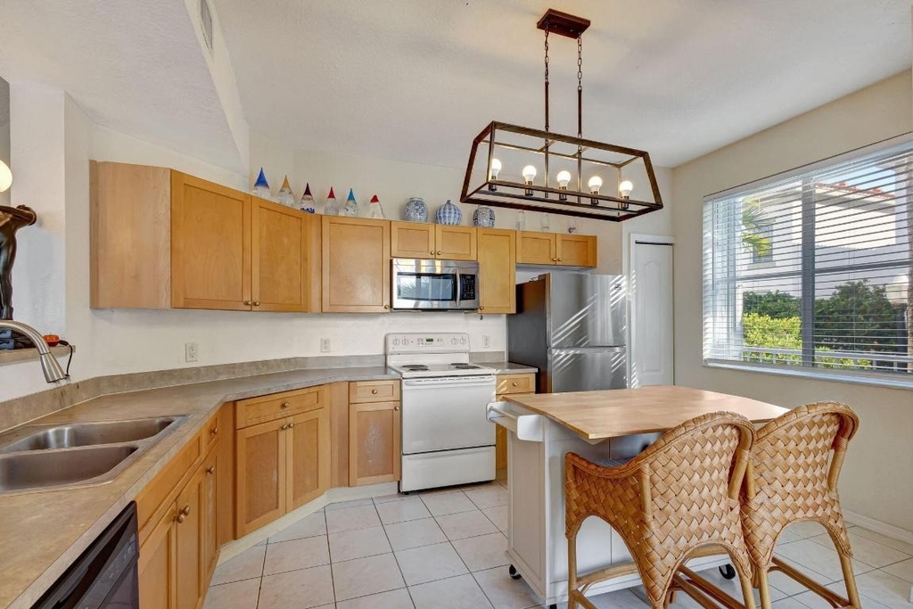 11023 Legacy Lane - Photo 16