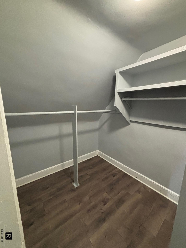 624 East 26th Street - Photo 7