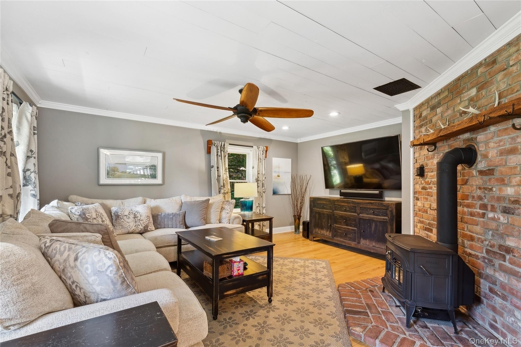 105 Ole Jule Lane - Photo 1