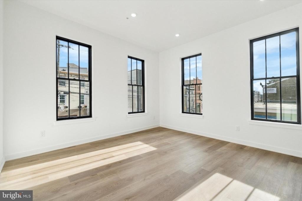 1700 Frankford Avenue - Photo 4