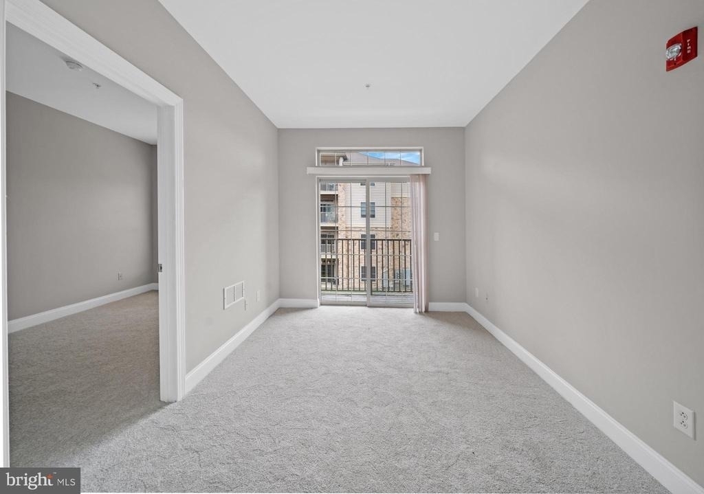 2000 Fountainview Circle - Photo 4