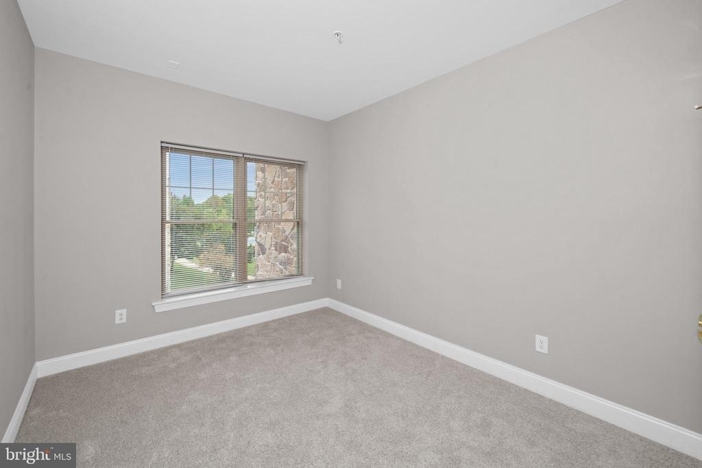 2000 Fountainview Circle - Photo 13