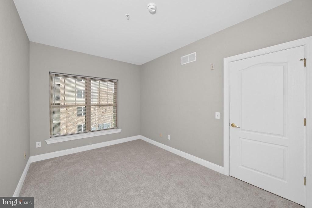 2000 Fountainview Circle - Photo 12