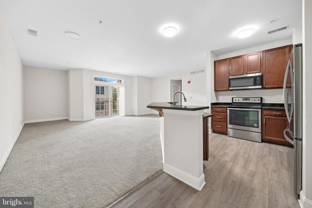 3000 Fountainview Circle - Photo 6