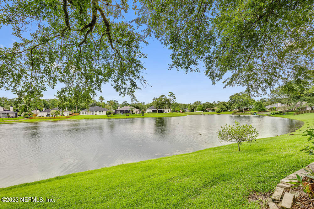 332 Maplewood Drive - Photo 33