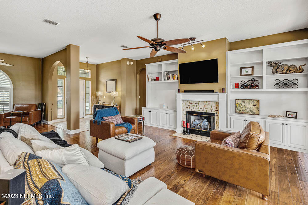 332 Maplewood Drive - Photo 13