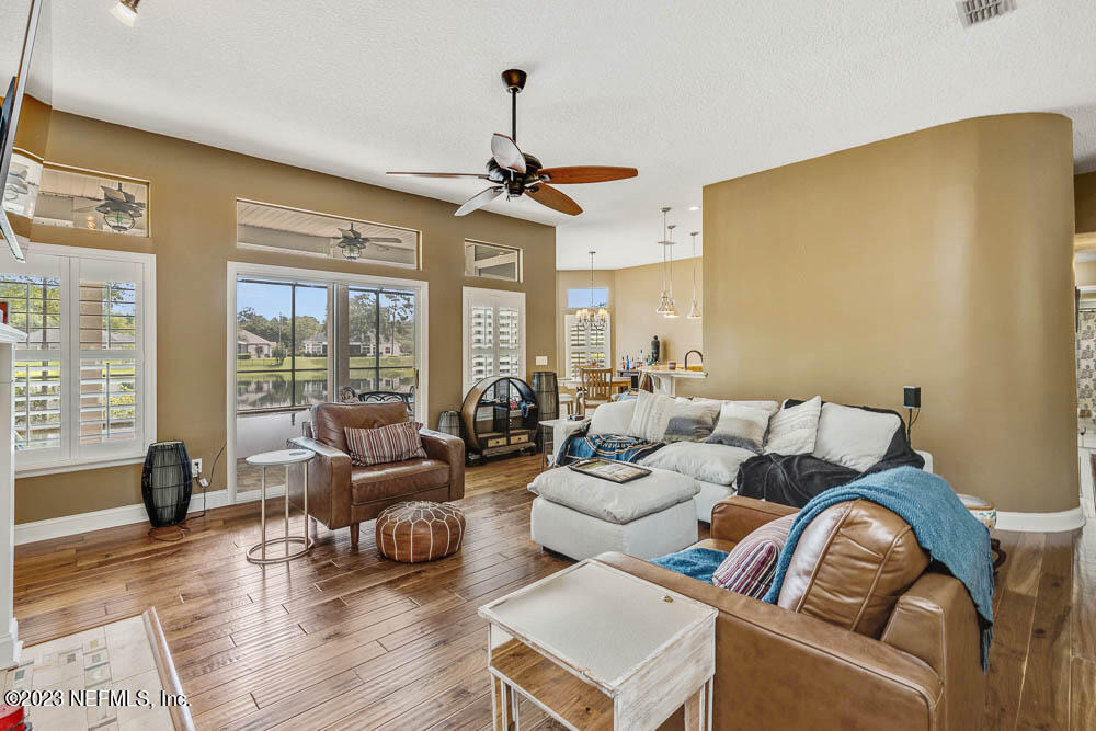 332 Maplewood Drive - Photo 12