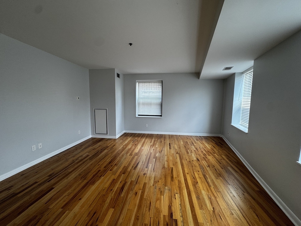 1337 W Fargo Avenue - Photo 6