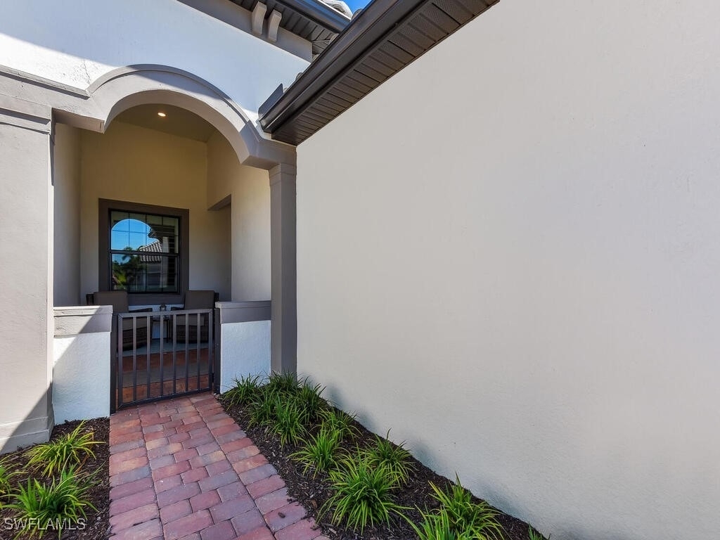 11694 Canal Grande Drive - Photo 2