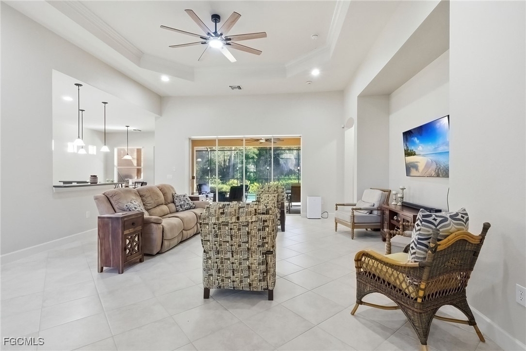 11225 Lithgow Lane - Photo 2