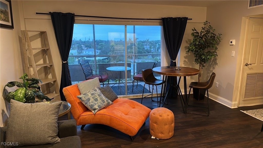 2350 W 1st Street - Photo 3