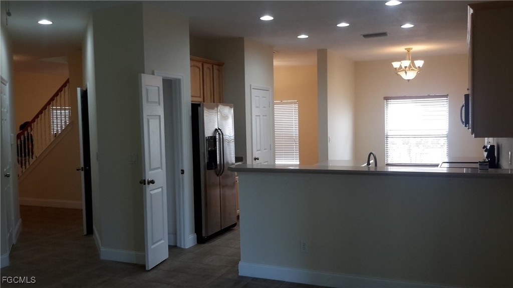 2054 Willow Branch Dr - Photo 3