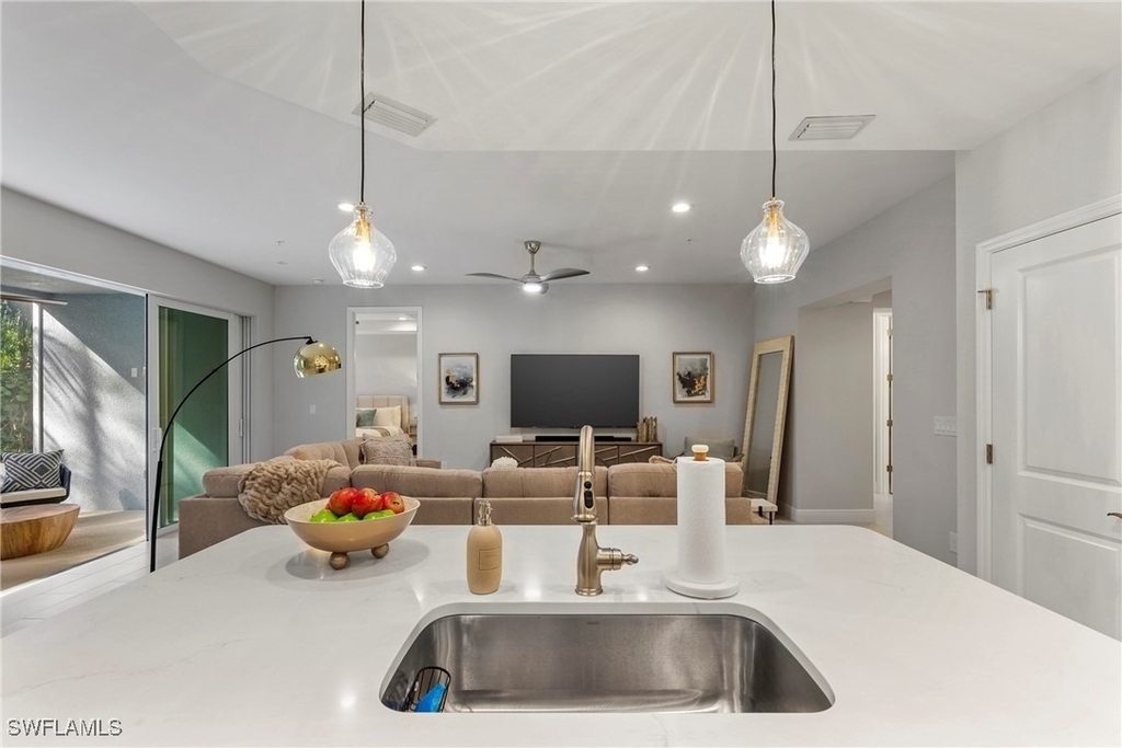 2640 Seychelles Circle - Photo 15