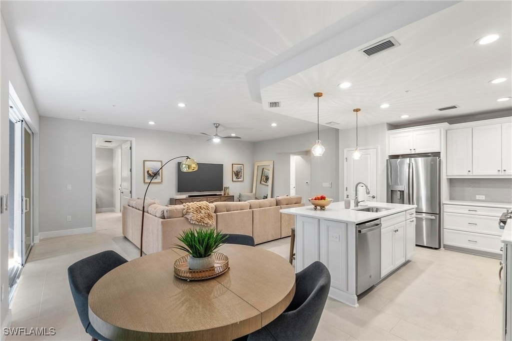2640 Seychelles Circle - Photo 16