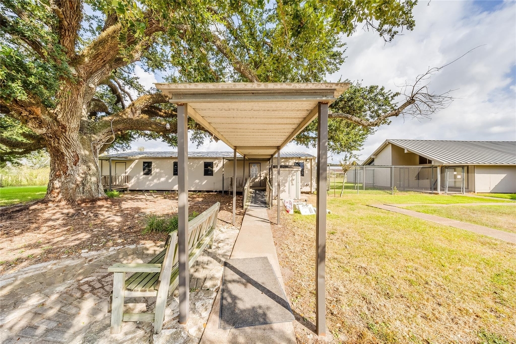 4227 Old Chocolate Bayou Road - Photo 9