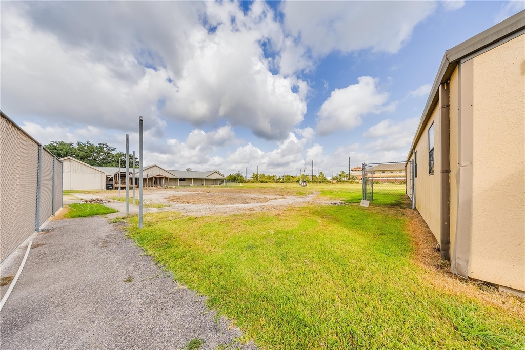 4227 Old Chocolate Bayou Road - Photo 3