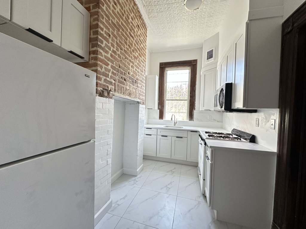 10 Suydam Street - Photo 1