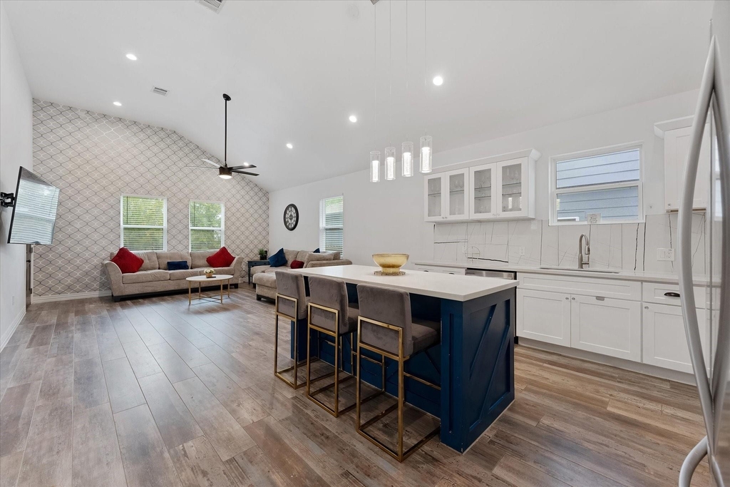 4547 Newberry Street - Photo 17