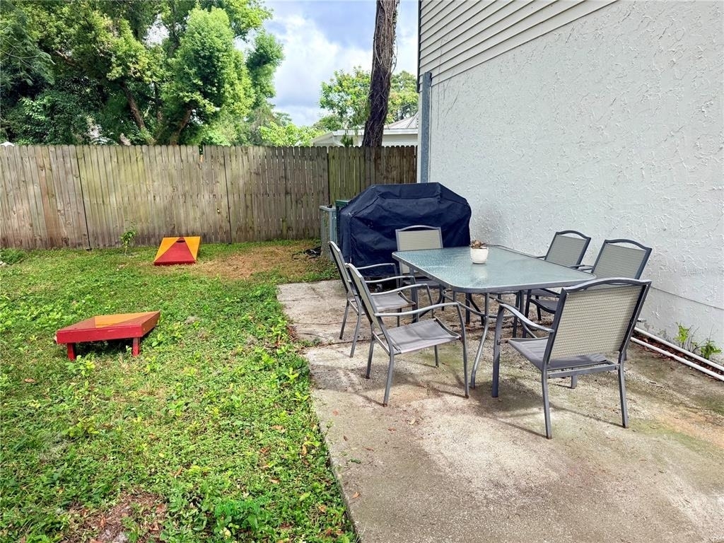 9402 N Semmes Street - Photo 8