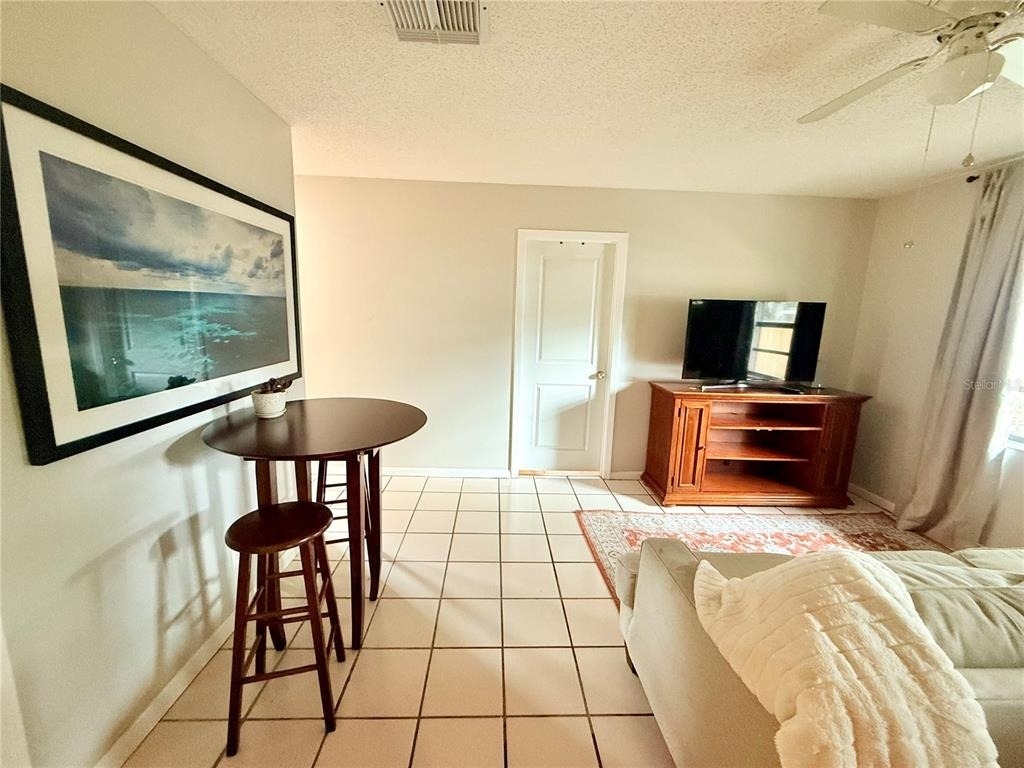 9402 N Semmes Street - Photo 11