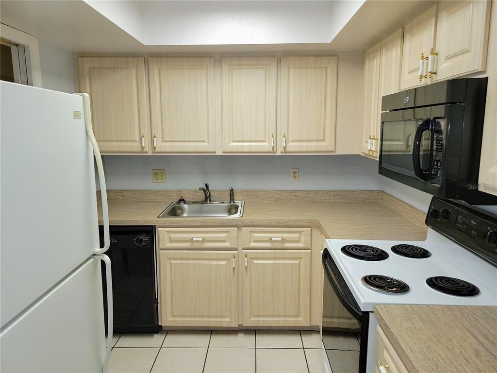 1635 58th Terrace S - Photo 8