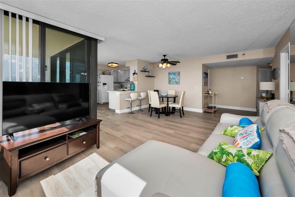 6322 Palma Del Mar Boulevard S - Photo 8