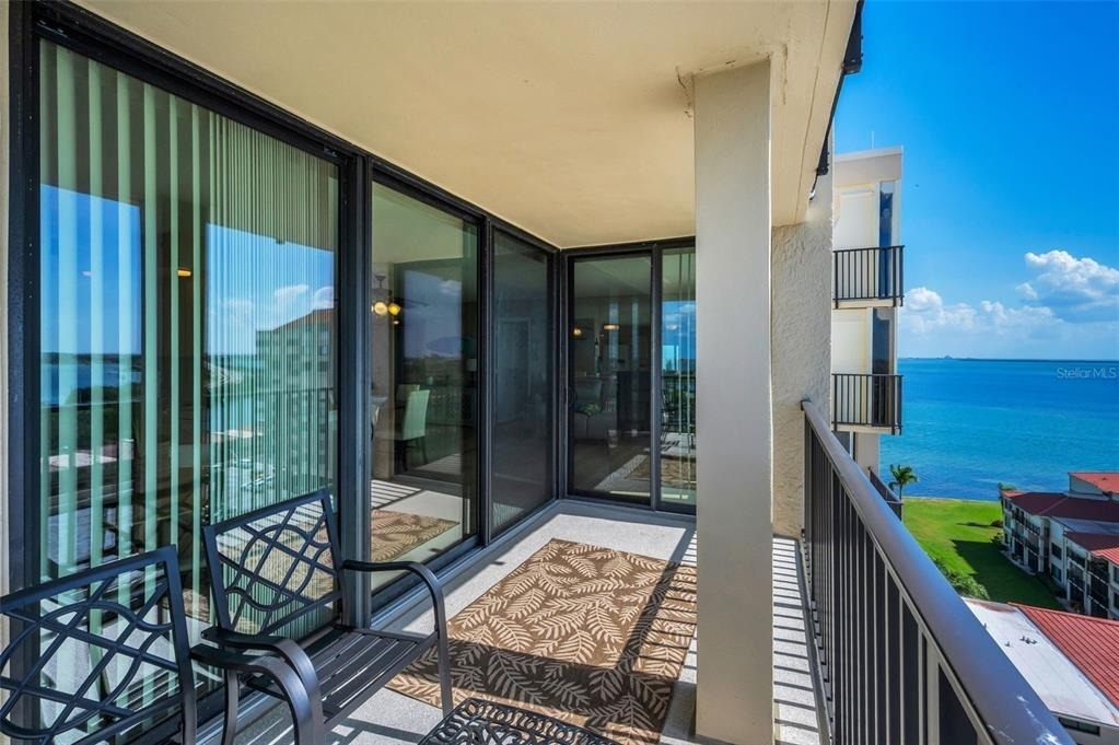 6322 Palma Del Mar Boulevard S - Photo 2