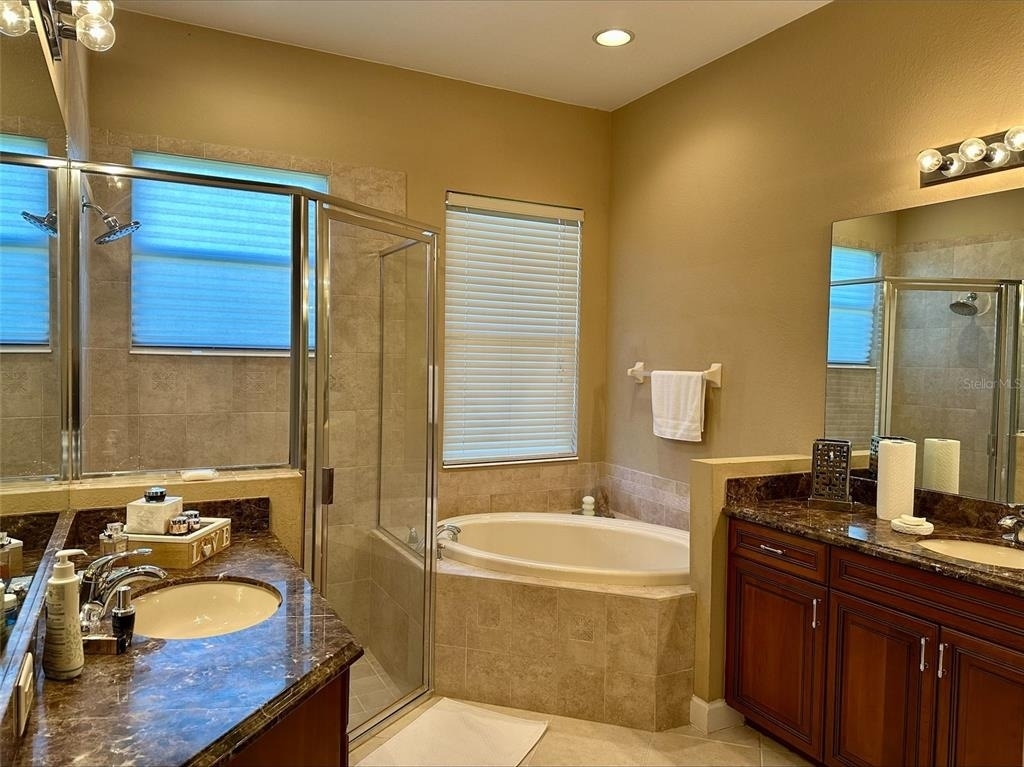 137 Medici Terrace - Photo 9