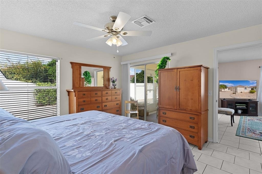 1330 La Jolla Circle - Photo 11