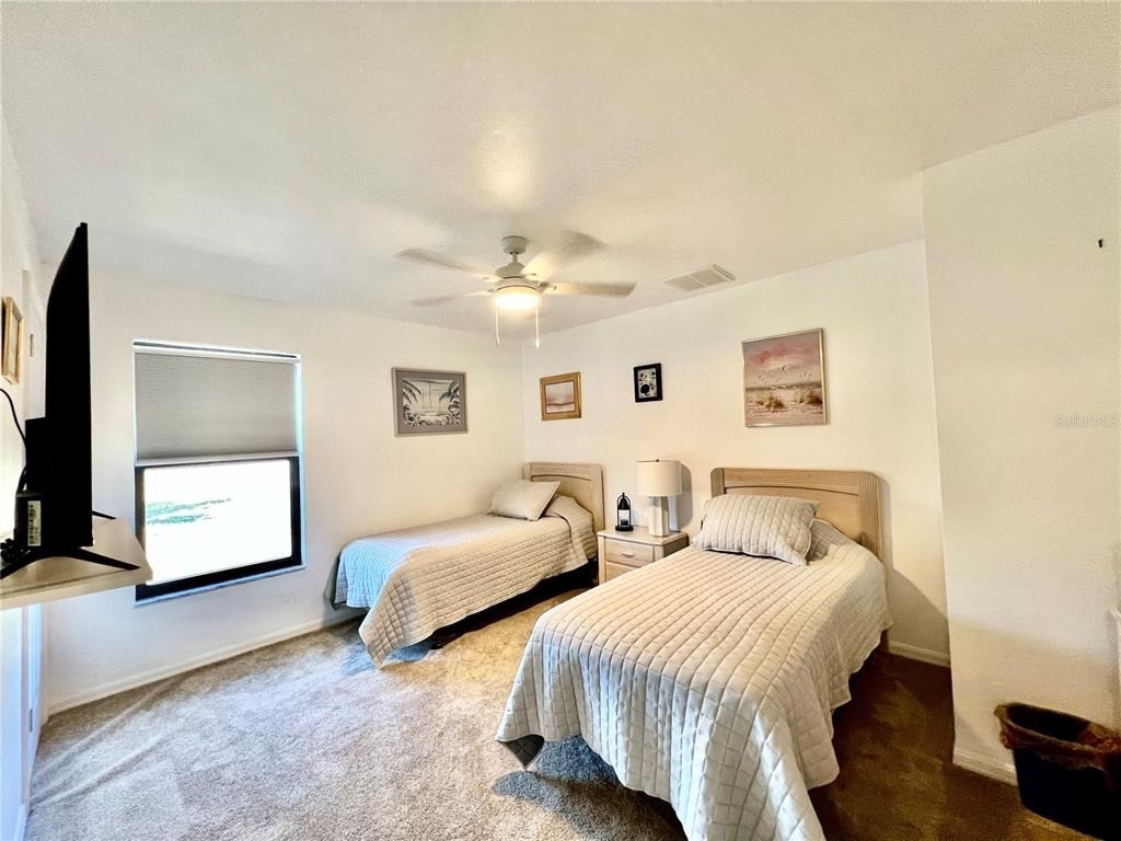 426 Nw 37th Place - Photo 30